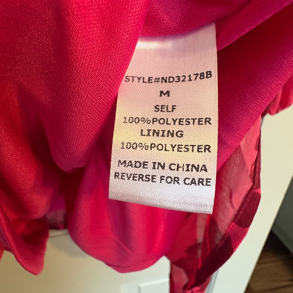 NWT Lumiere Red Floral Pleated Mini Dress Size M Long Sleeve - Picture 8 of 8